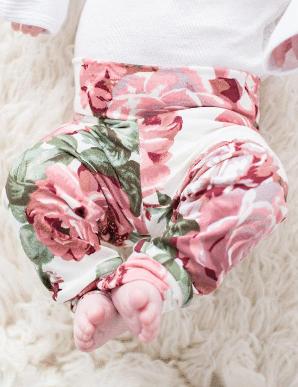 KANGKANG Newborn Baby Girl Clothes Hi I'M New Here Newborn Outfit Infant Romper Floral Pants Cute Baby Girl Outfits 4PC Set