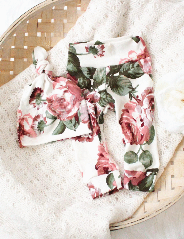 KANGKANG Newborn Baby Girl Clothes Hi I'M New Here Newborn Outfit Infant Romper Floral Pants Cute Baby Girl Outfits 4PC Set